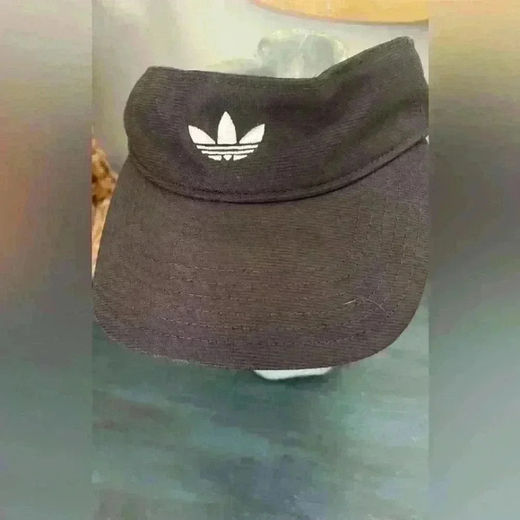 ADIDAS BLACK LADIES GOLF VISOR - Picture 1 of 4